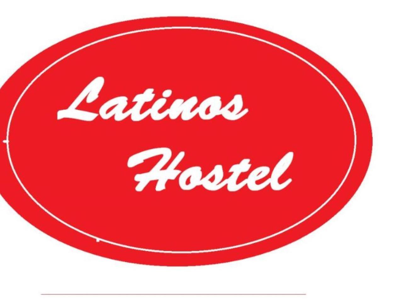 Latinos Hostel Siem Reap Buitenkant foto