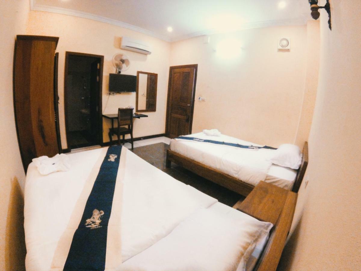 Latinos Hostel Siem Reap Buitenkant foto